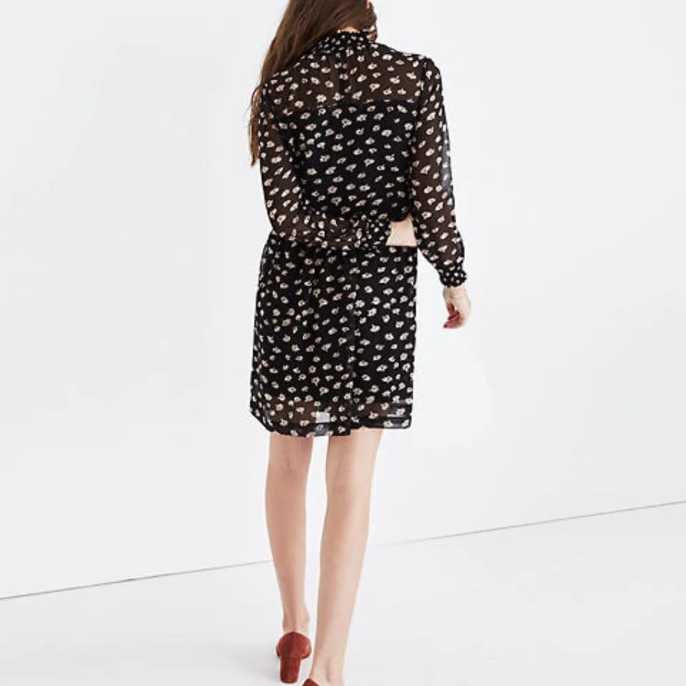 Madewell Mistlight Mockneck Dress in Seattle Floral Black Sheer - Picture 5 of 8